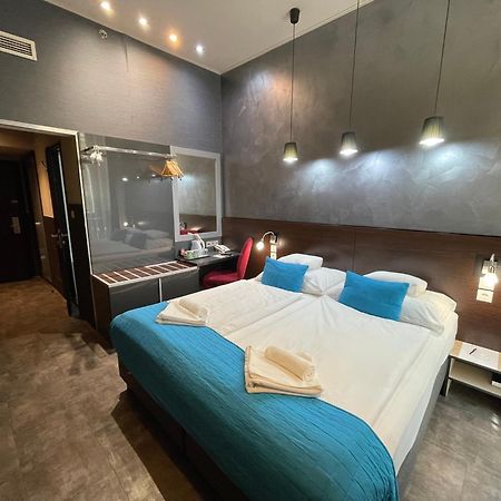 Carat Boutique Hotel Budapest Exterior photo
