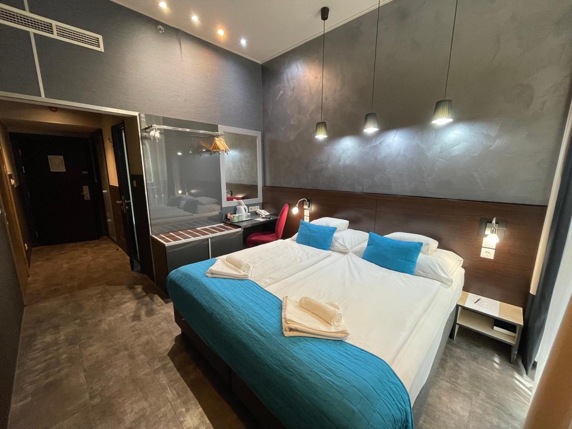 Carat Boutique Hotel Budapest Exterior photo