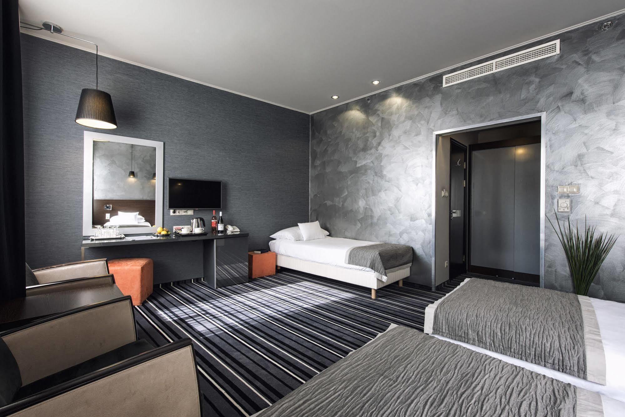 Carat Boutique Hotel Budapest Exterior photo